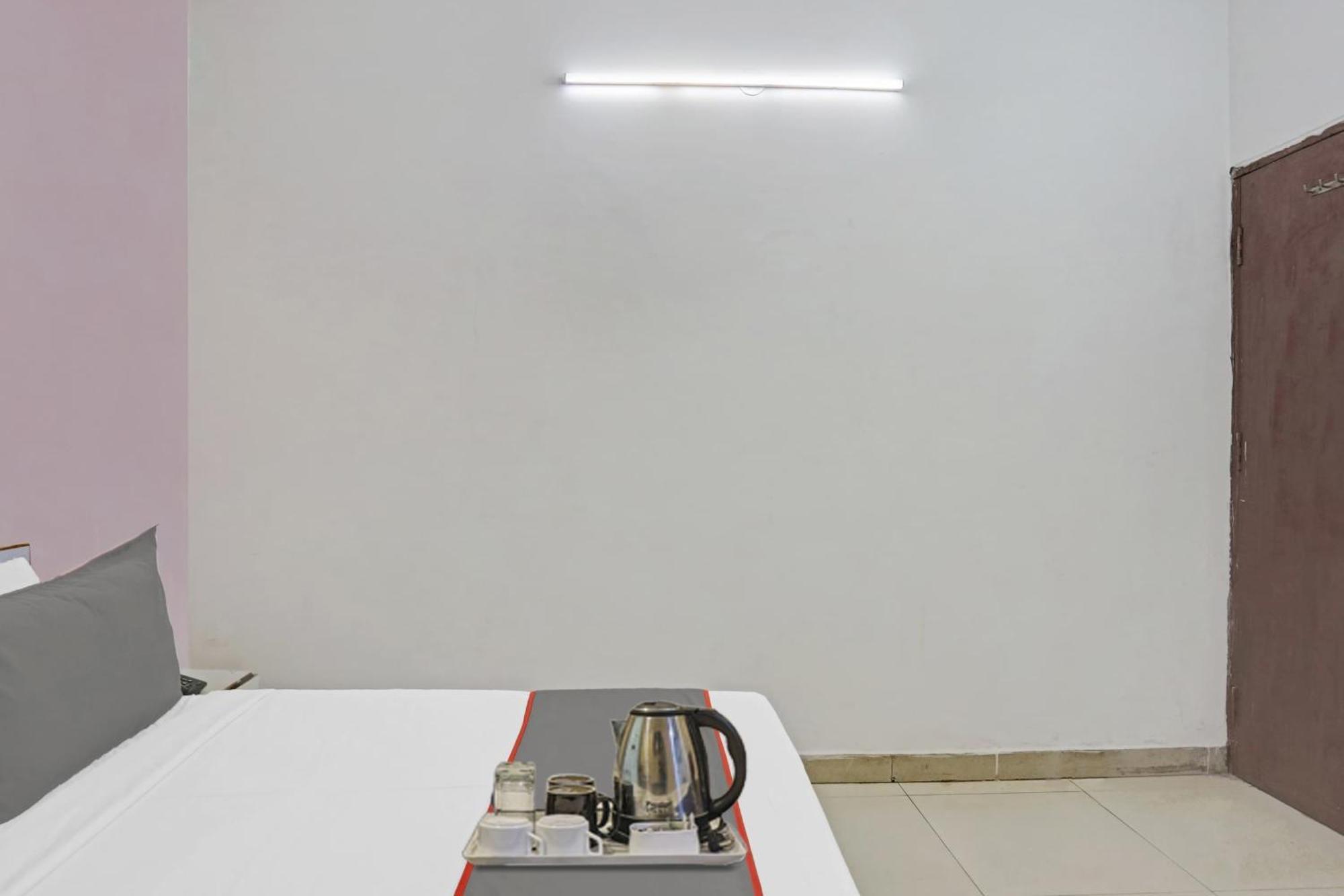 Hotel O Imperial Residency Near Dashrath Puri Metro Station New Delhi Extérieur photo