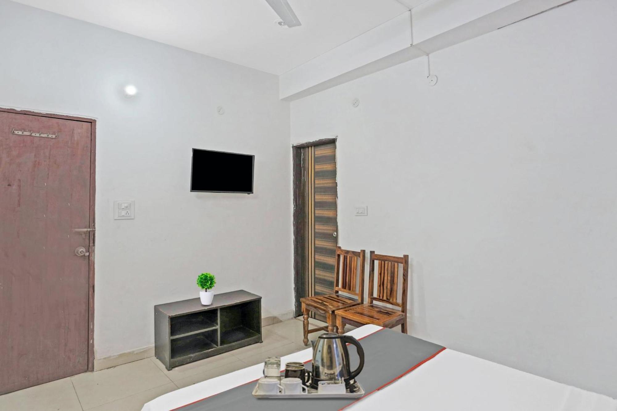 Hotel O Imperial Residency Near Dashrath Puri Metro Station New Delhi Extérieur photo